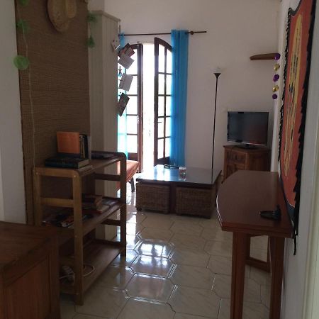 Ferienwohnung Les Anones Saint-Gilles-les-Bains Exterior foto