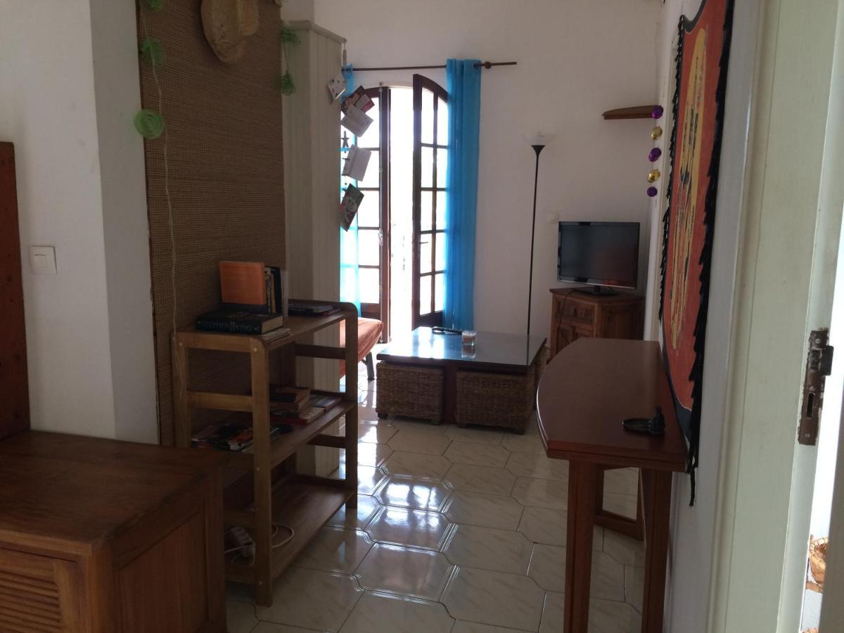 Ferienwohnung Les Anones Saint-Gilles-les-Bains Exterior foto