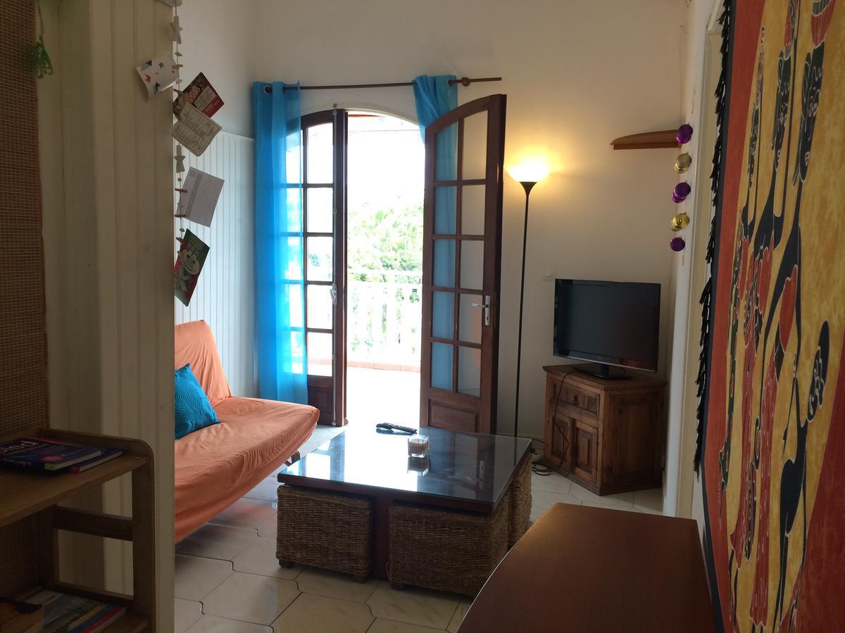 Ferienwohnung Les Anones Saint-Gilles-les-Bains Exterior foto